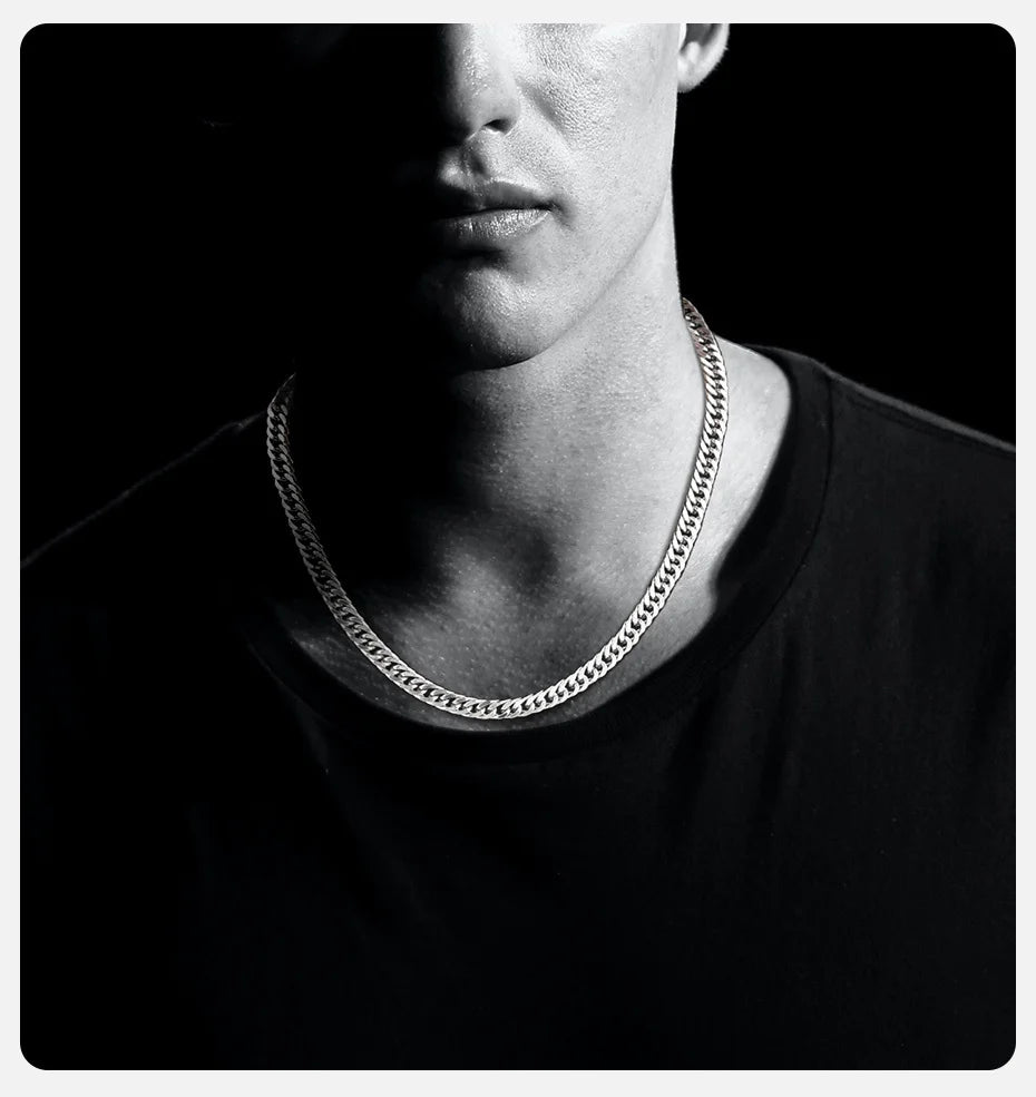 Collier Gabriel – Chaîne Cubaine 7 mm en Acier Inoxydable pour Hommes et Femmes