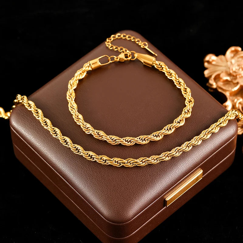 Ensemble Siana – Collier & bracelet torsadés doré, élégant et moderne